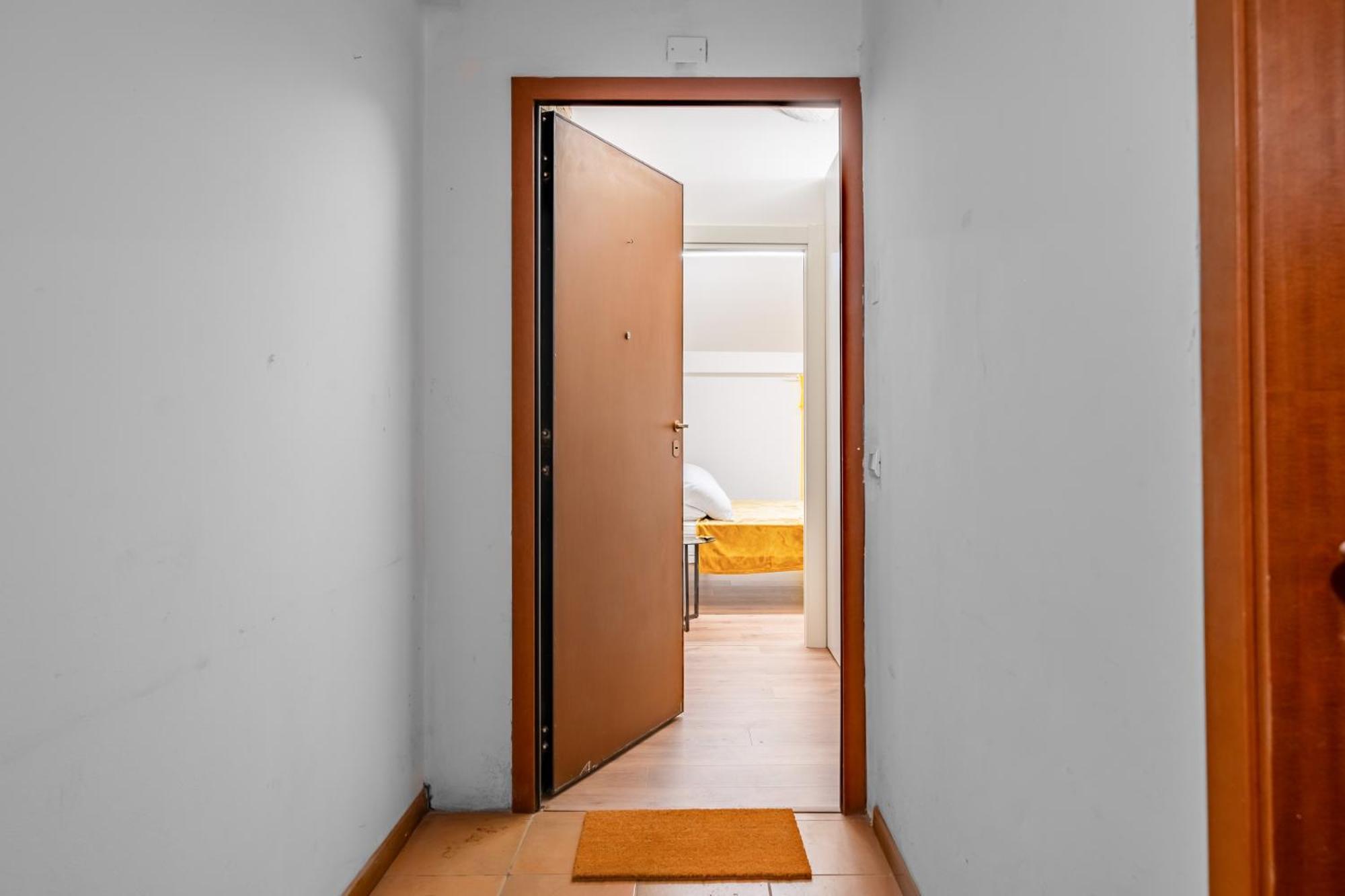 Apartament Cascina Conicchio - Metro Station - By Host4U Brescia Zewnętrze zdjęcie